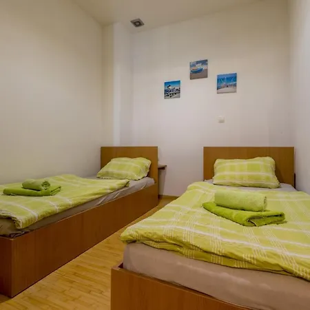 Vlatka - * Novi Vinodolski