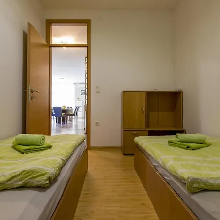 Vlatka - * Novi Vinodolski